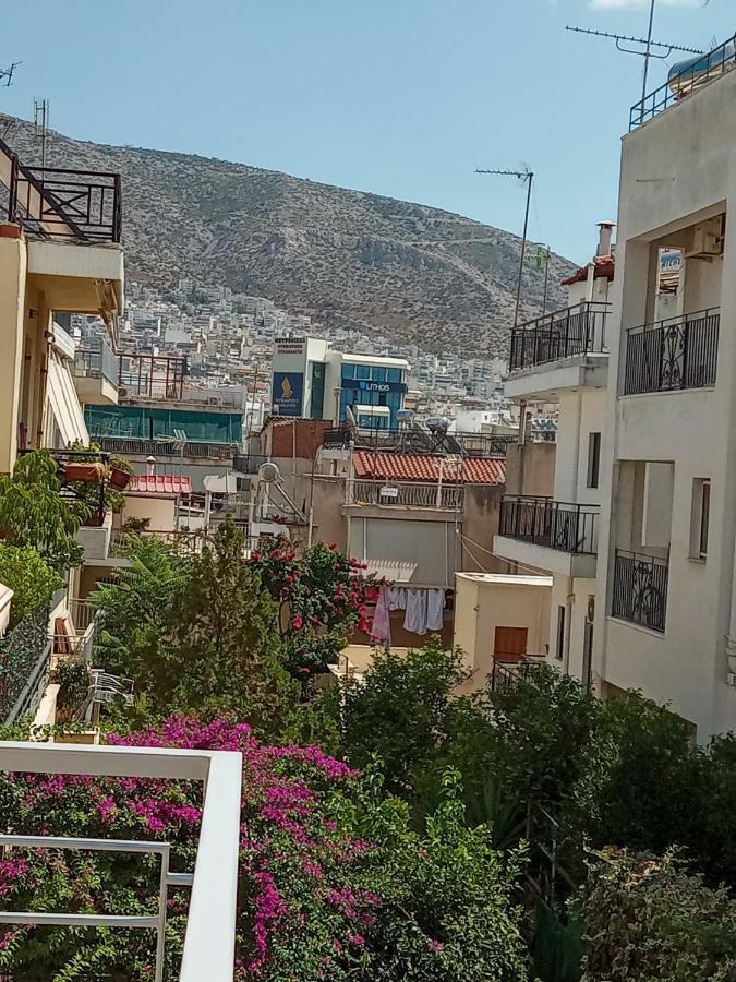 Metro-Central Beachside Apartment Athens Exterior photo